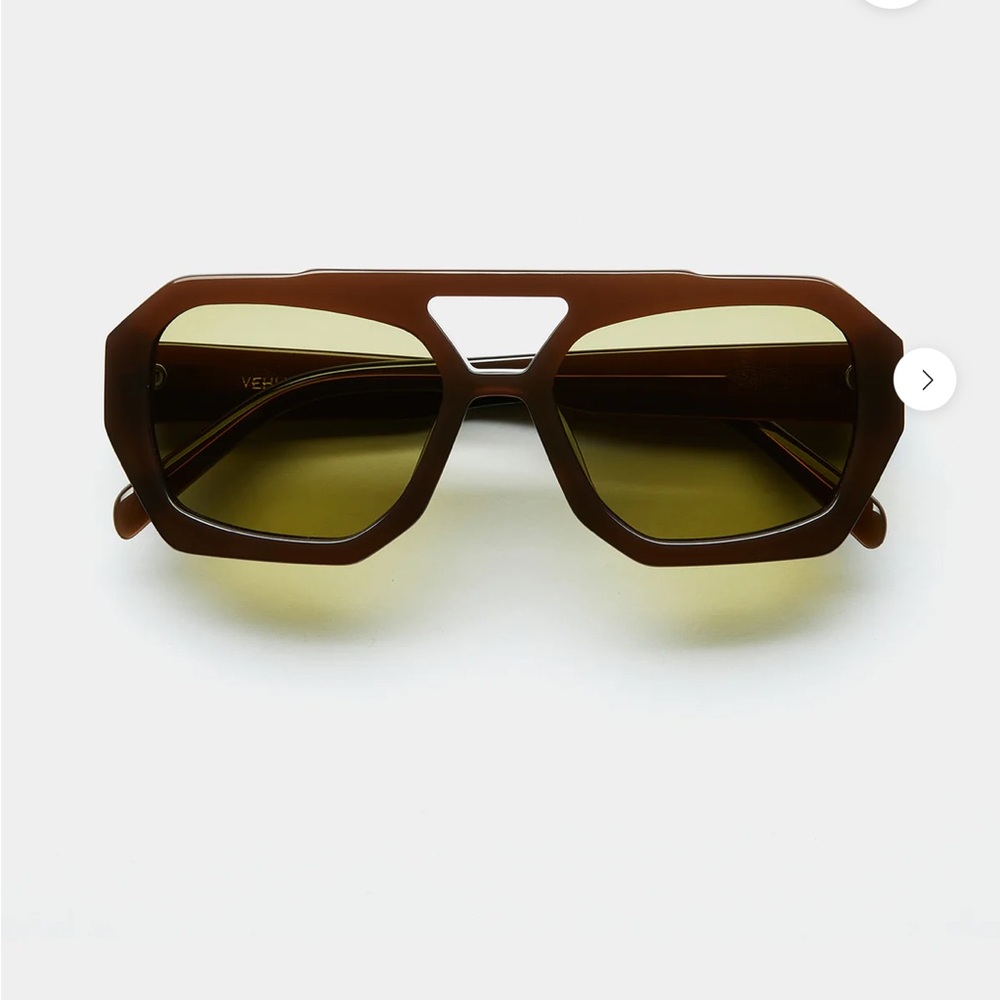 Veja Brown Aviator Sunglasses with Retro Design